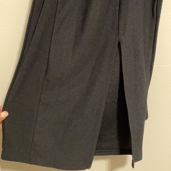 PLT Black formal 3/4 sleeve dress with small slit - Picture 4 of 4